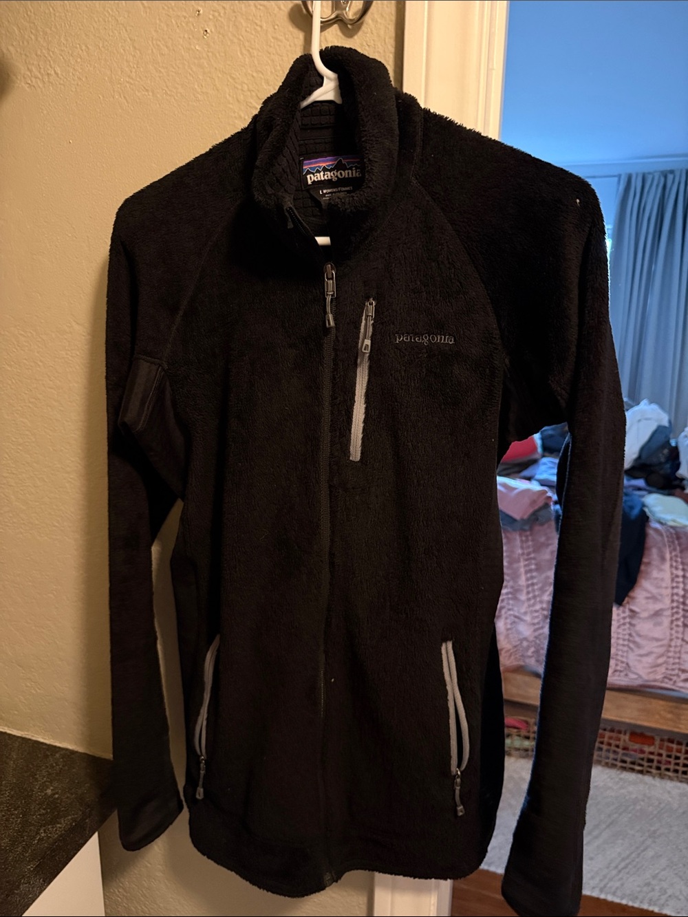 Patagonia Black Lightweight Fleece Jacket